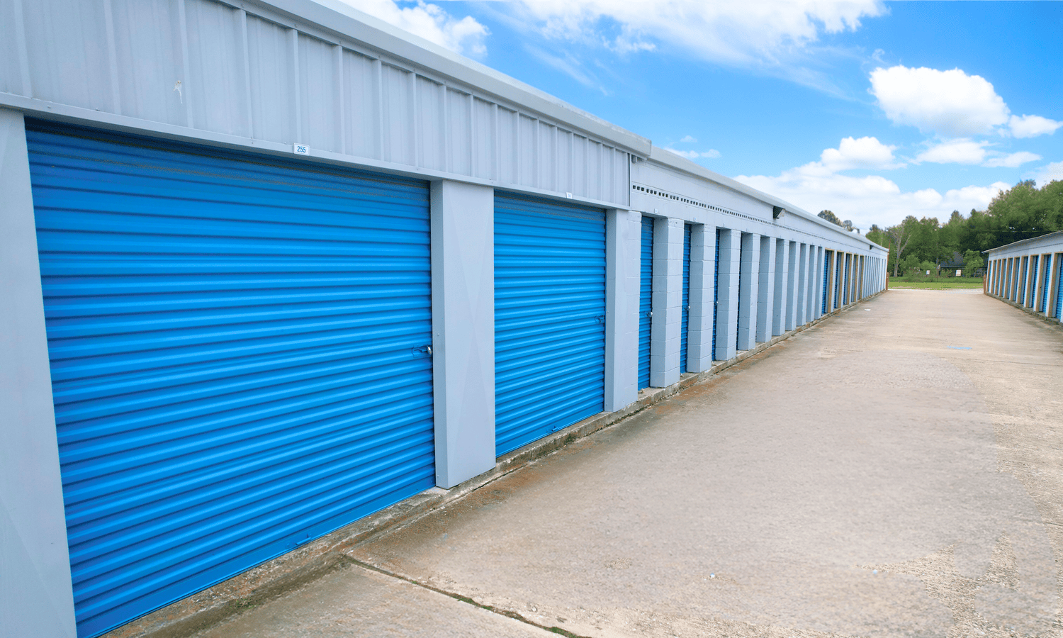 storage facility Groves